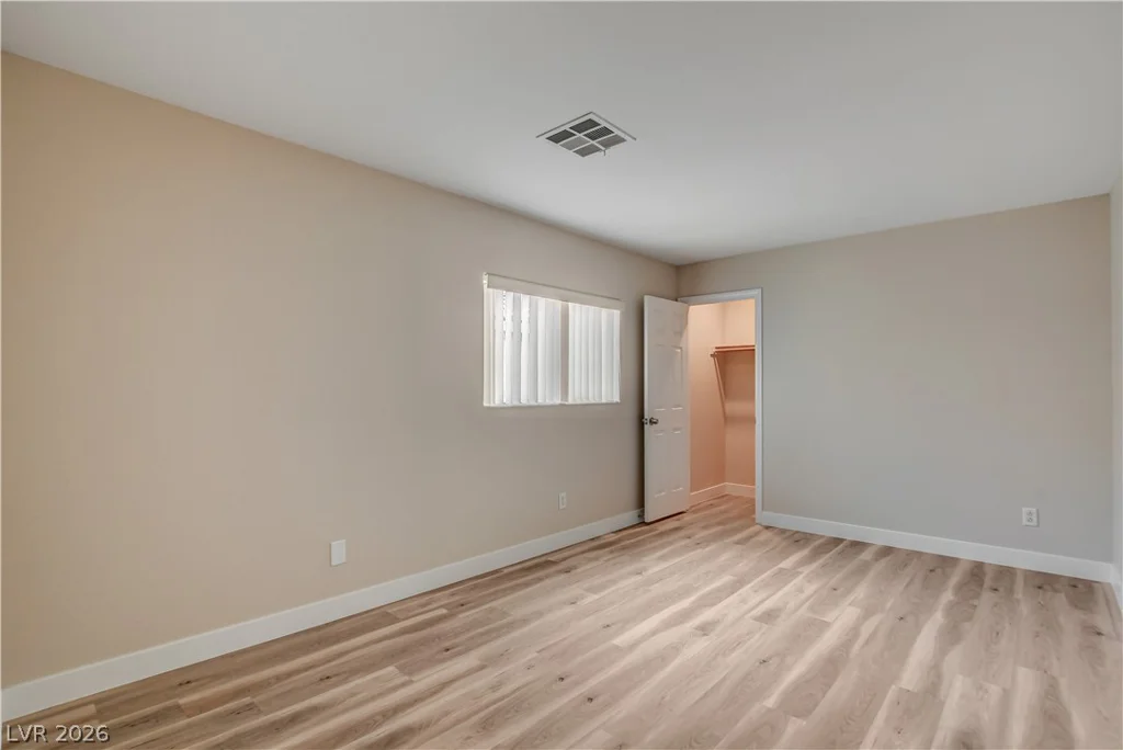 3962 Coyote Ridge, Las Vegas, NV 89129