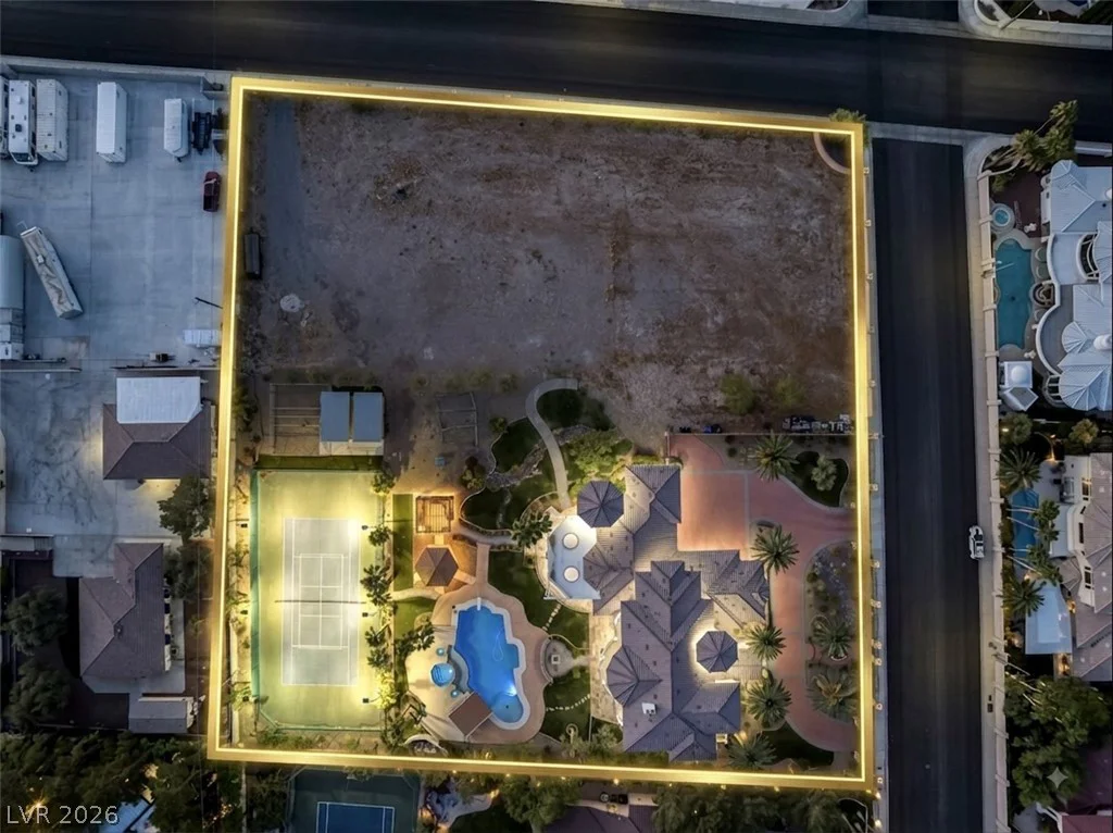 2021 Valadez, Las Vegas, NV 89117
