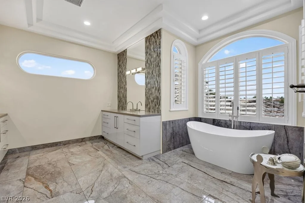 2021 Valadez, Las Vegas, NV 89117