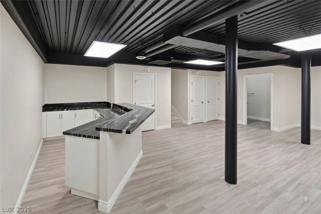 2021 Valadez, Las Vegas, NV 89117