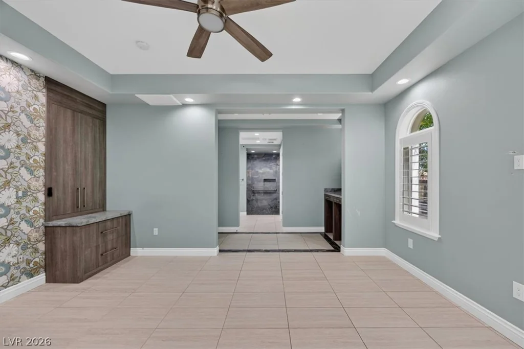 2021 Valadez, Las Vegas, NV 89117