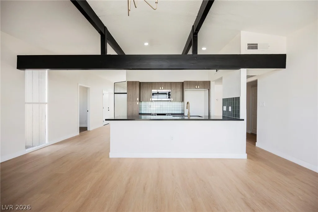 2732 Castle, North Las Vegas, NV 89030