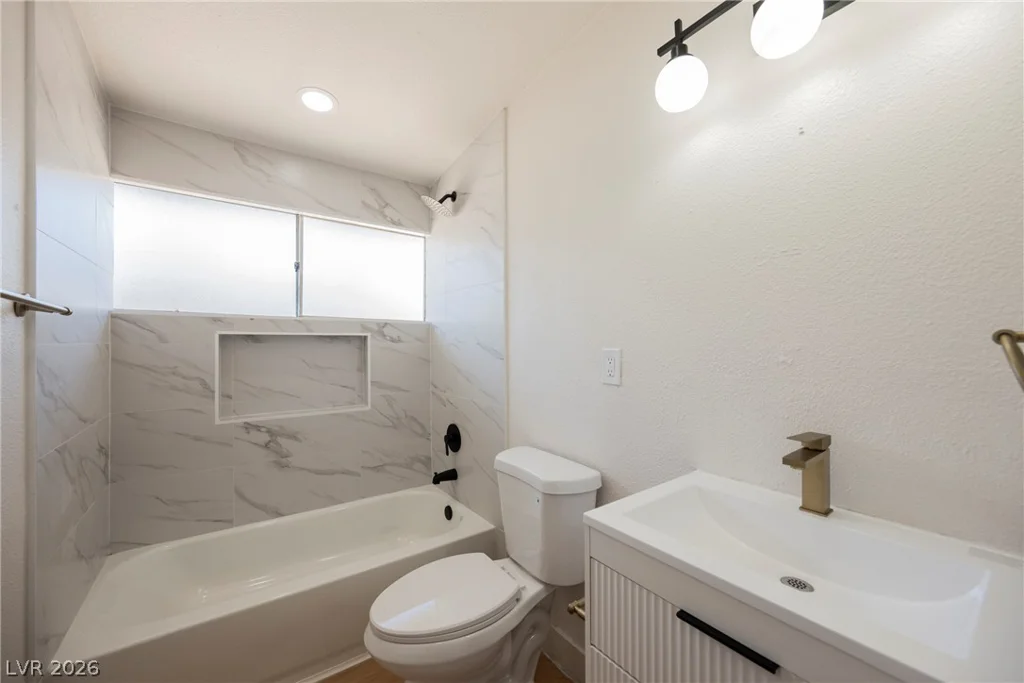 2732 Castle, North Las Vegas, NV 89030