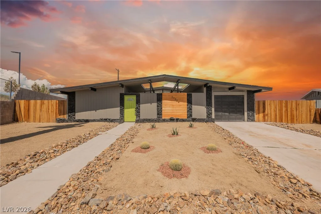 2732 Castle, North Las Vegas, NV 89030