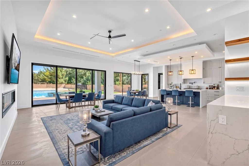 7020 Bath, Las Vegas, NV 89131