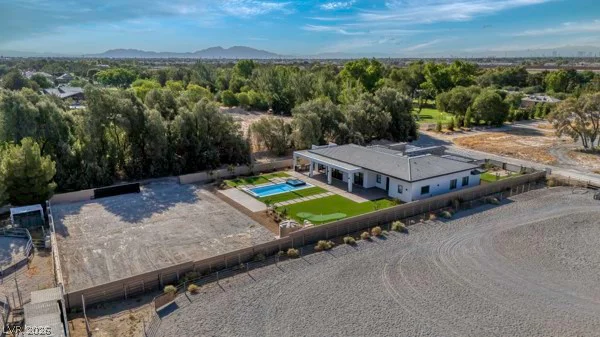 7020 Bath, Las Vegas, NV 89131