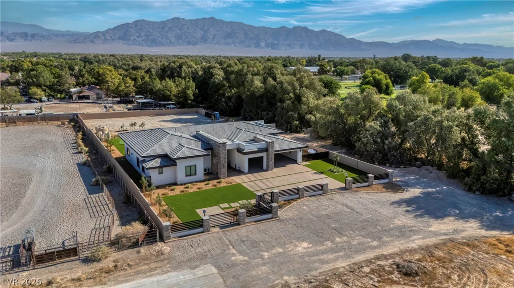 7020 Bath, Las Vegas, NV 89131