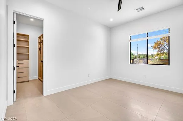 7020 Bath, Las Vegas, NV 89131