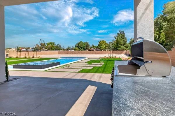 7020 Bath, Las Vegas, NV 89131