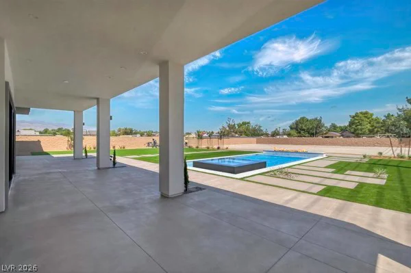 7020 Bath, Las Vegas, NV 89131