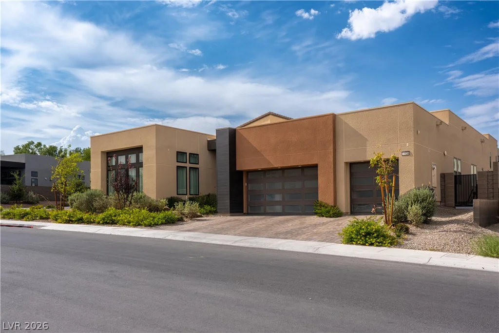 11134 Desert Heights, Las Vegas, NV 89135