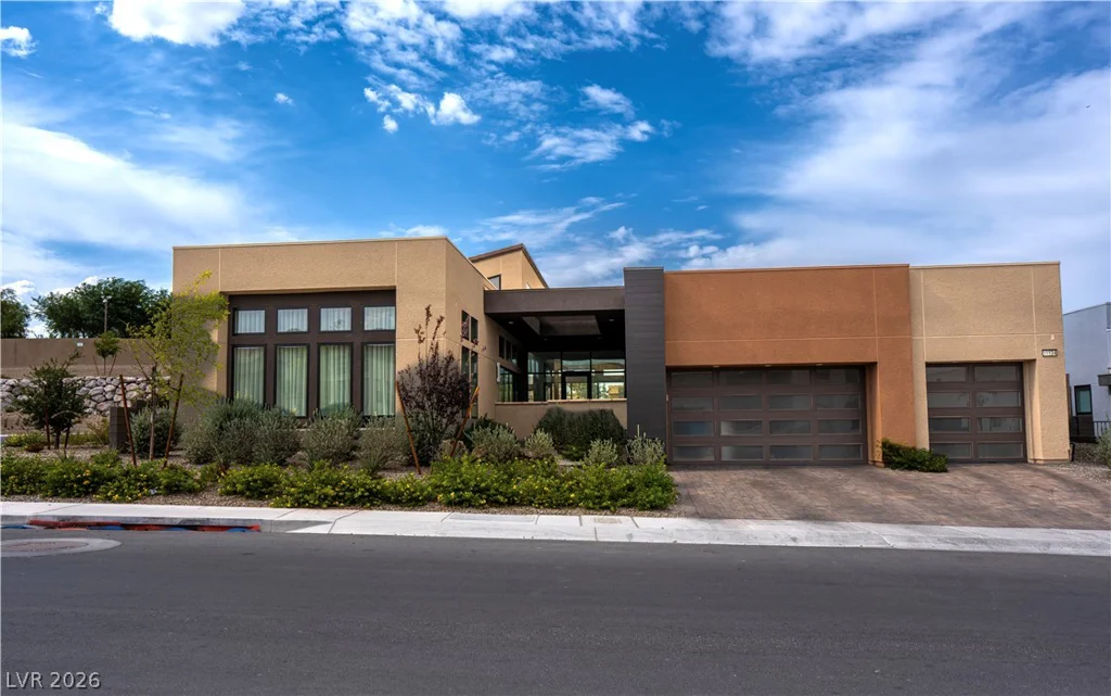 11134 Desert Heights, Las Vegas, NV 89135