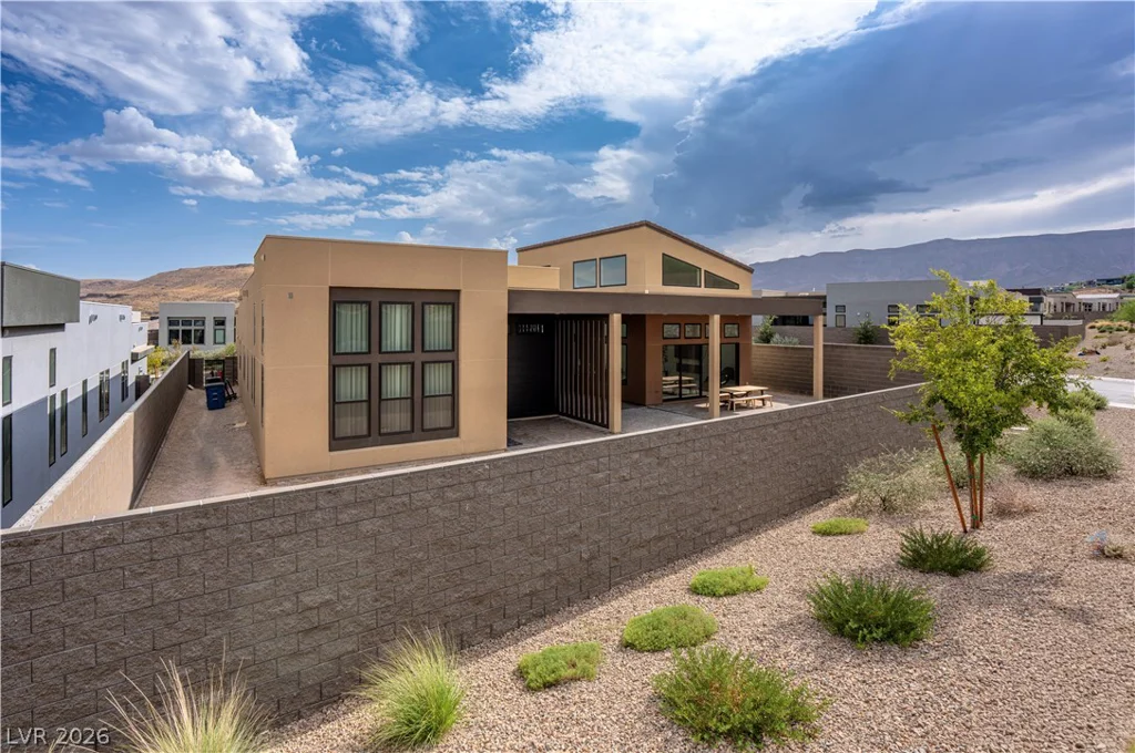 11134 Desert Heights, Las Vegas, NV 89135