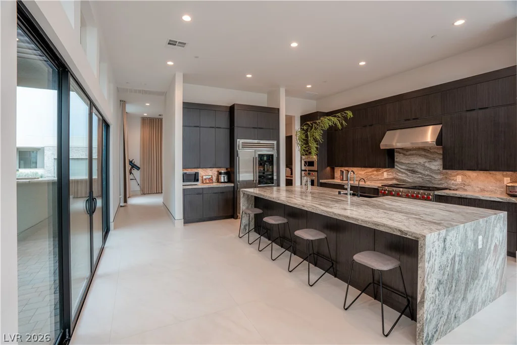 11134 Desert Heights, Las Vegas, NV 89135