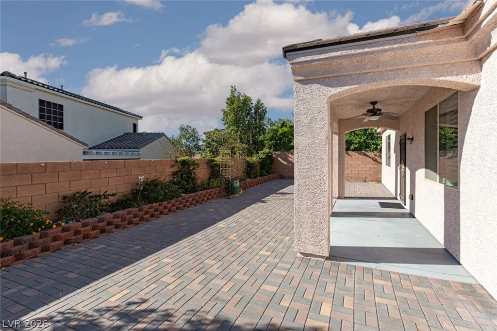 7624 Sugarloaf Peak, Las Vegas, NV 89166