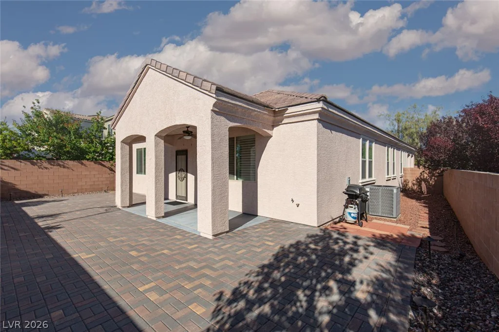 7624 Sugarloaf Peak, Las Vegas, NV 89166