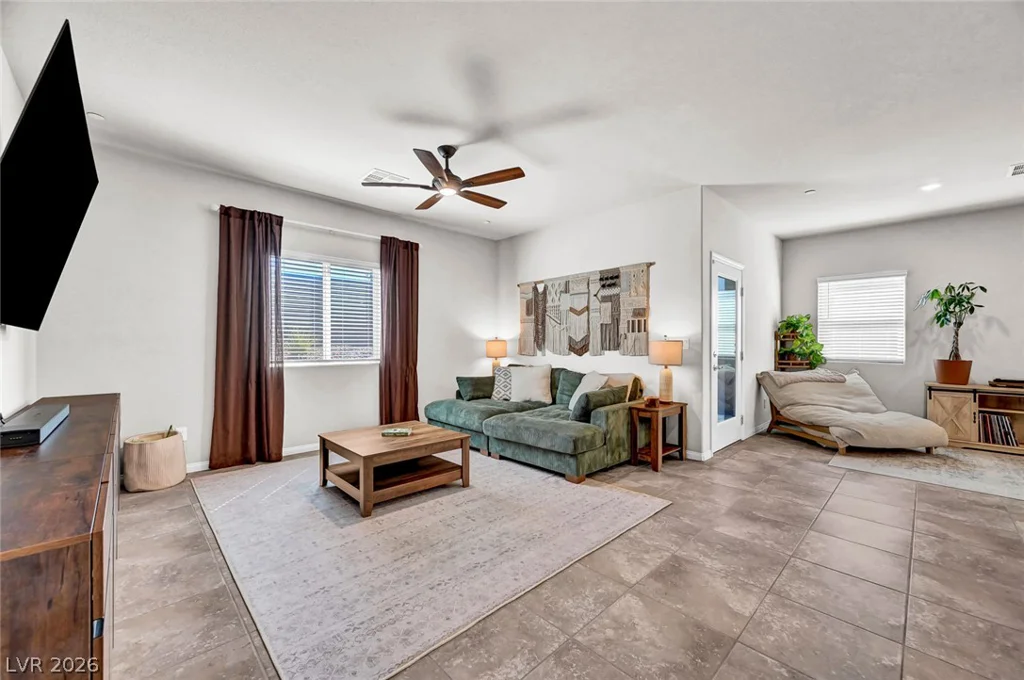 10257 Sequoia Falls, Las Vegas, NV 89149