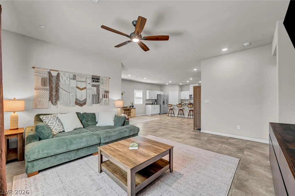 10257 Sequoia Falls, Las Vegas, NV 89149