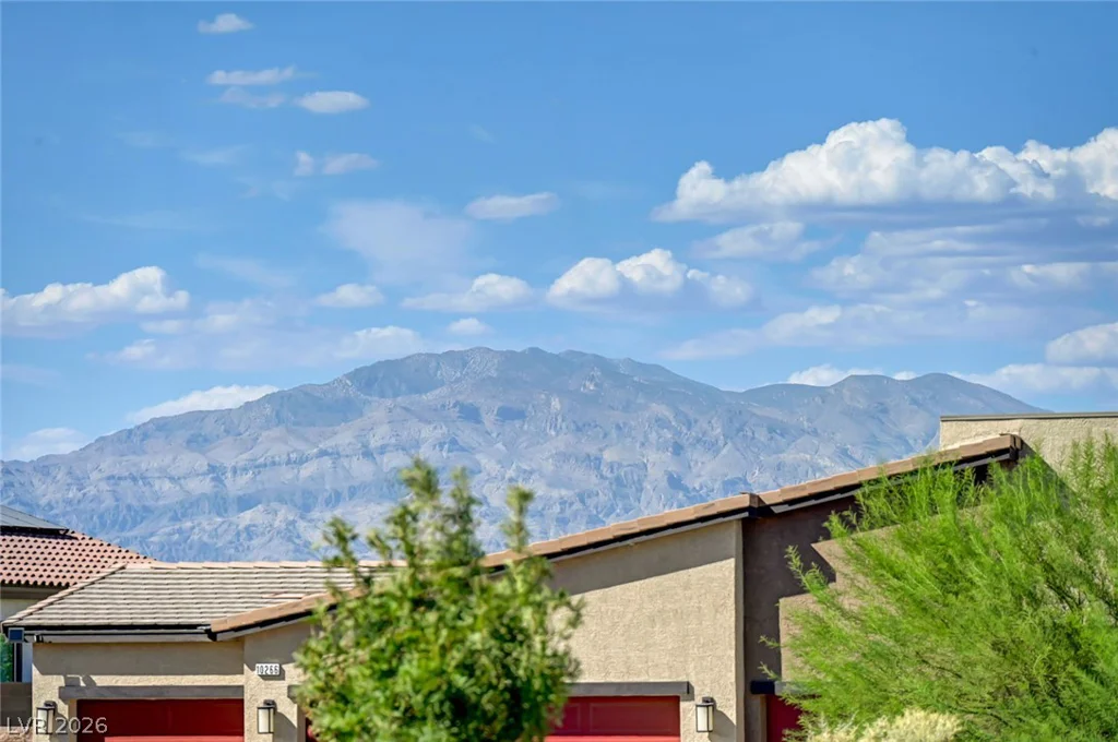 10257 Sequoia Falls, Las Vegas, NV 89149