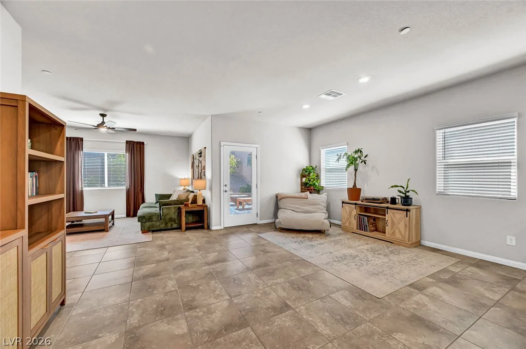 10257 Sequoia Falls, Las Vegas, NV 89149