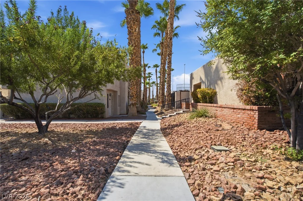 2639 Aracatuba, Las Vegas, NV 89121