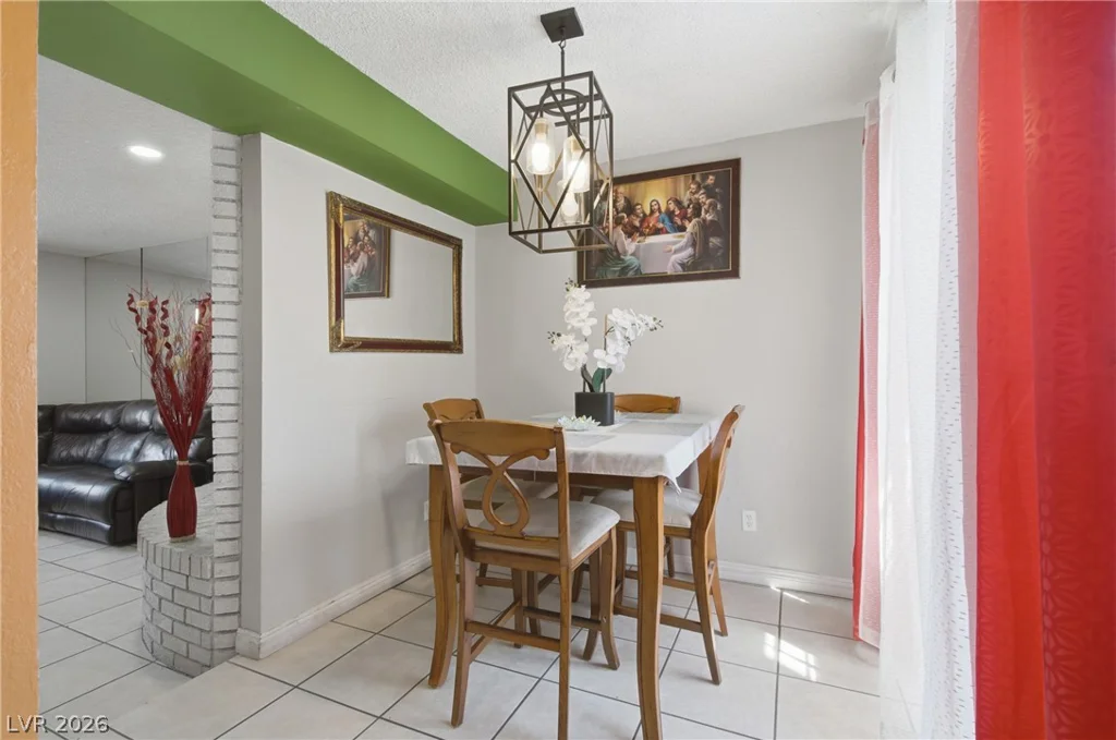 2639 Aracatuba, Las Vegas, NV 89121
