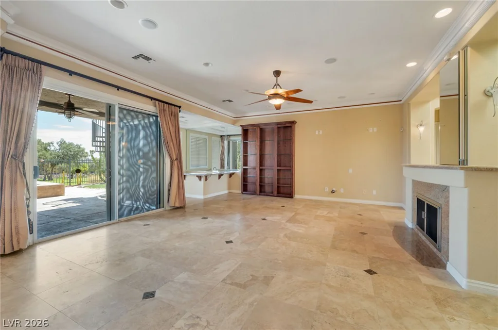 1708 Wincanton, Las Vegas, NV 89134