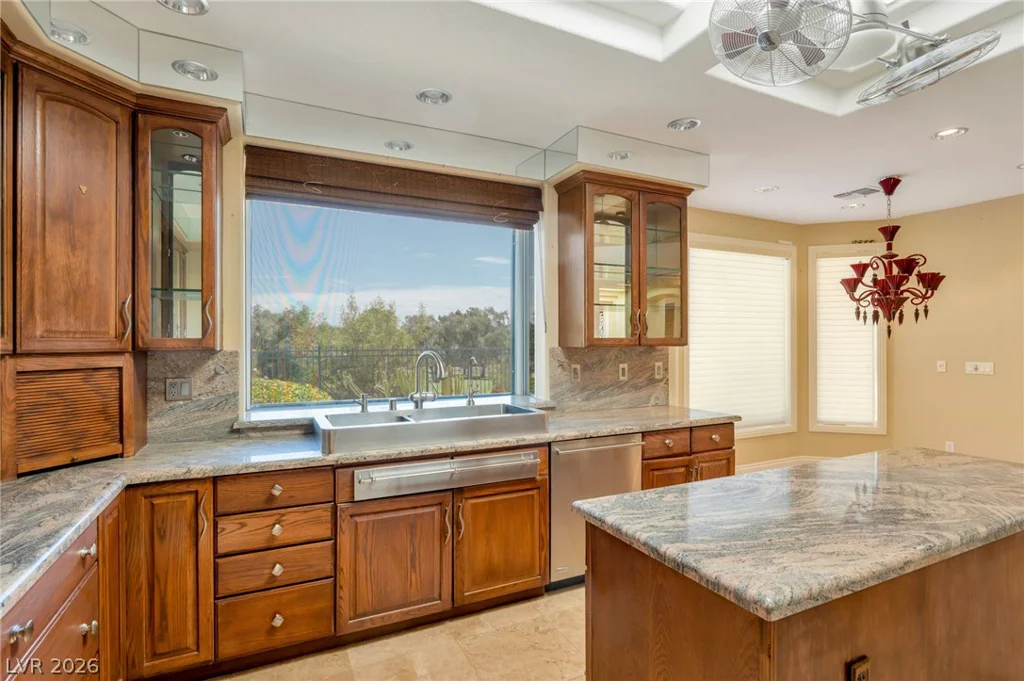 1708 Wincanton, Las Vegas, NV 89134