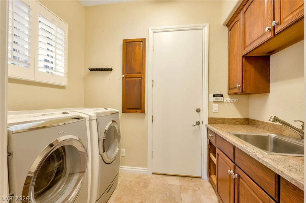 1708 Wincanton, Las Vegas, NV 89134