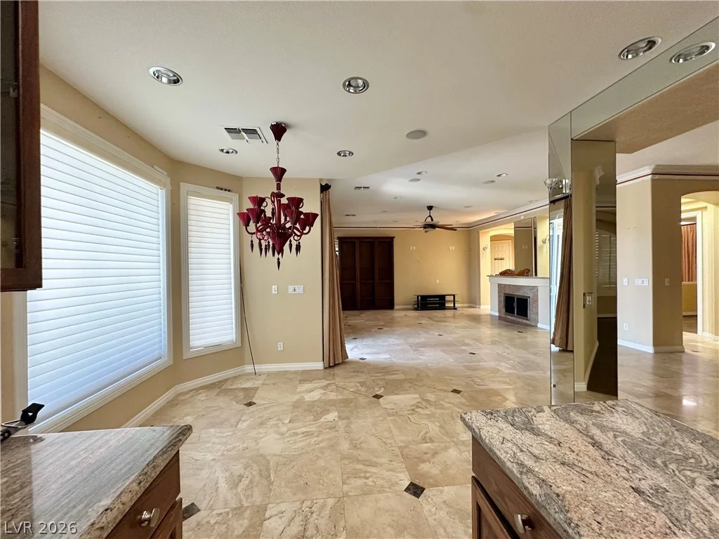 1708 Wincanton, Las Vegas, NV 89134