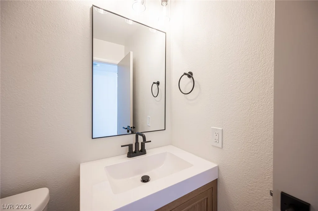 5775 Ballinger, Las Vegas, NV 89142