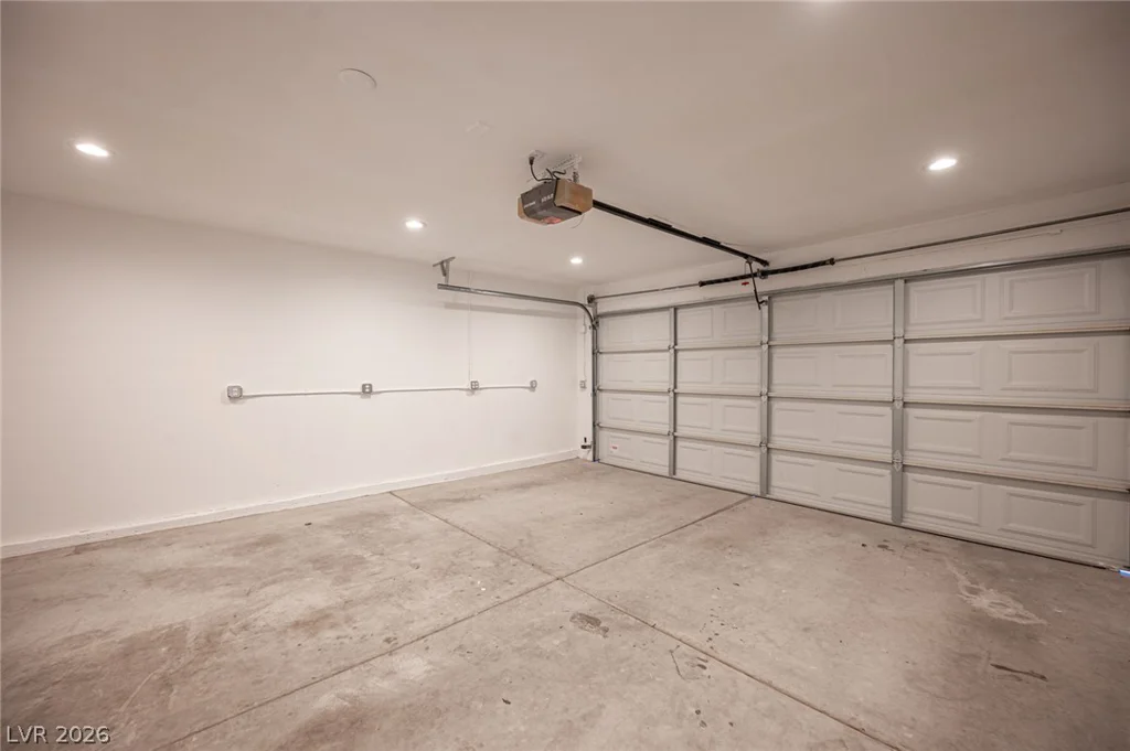 5775 Ballinger, Las Vegas, NV 89142