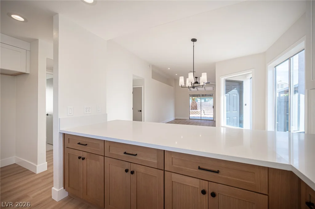 5775 Ballinger, Las Vegas, NV 89142