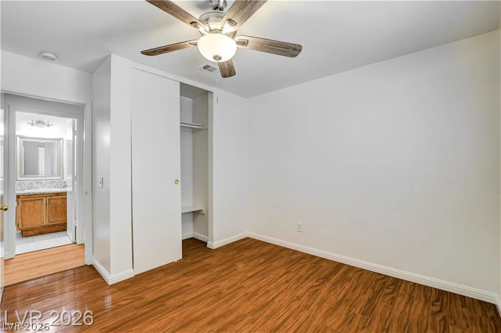 320 Searchlight, Las Vegas, NV 89110