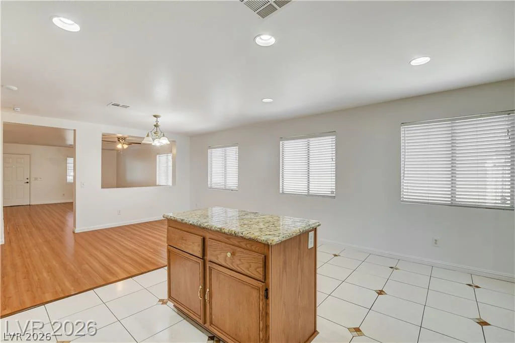 320 Searchlight, Las Vegas, NV 89110