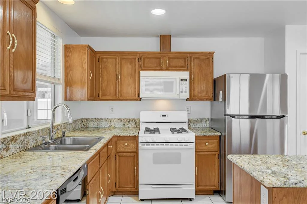 320 Searchlight, Las Vegas, NV 89110