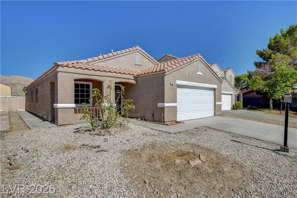 320 Searchlight, Las Vegas, NV 89110