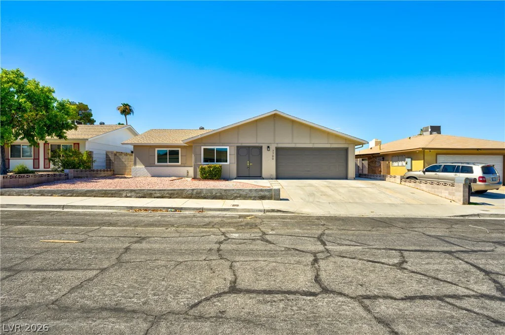 7700 Peacock, Las Vegas, NV 89145