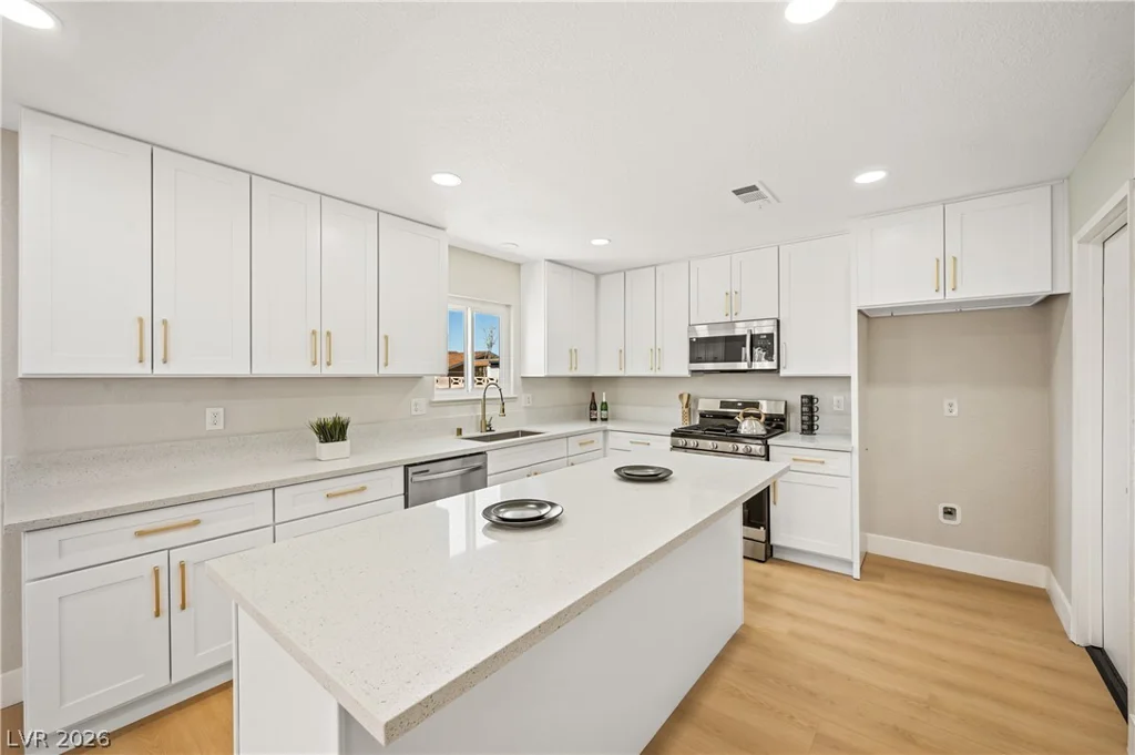 7700 Peacock, Las Vegas, NV 89145