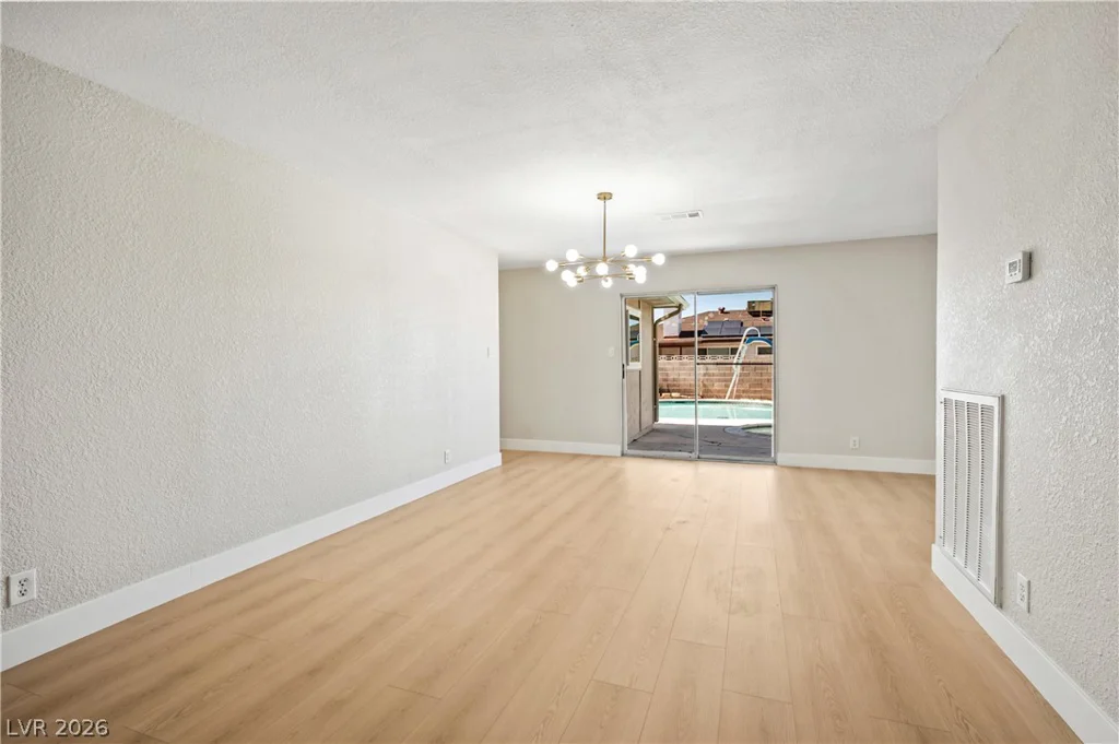 7700 Peacock, Las Vegas, NV 89145