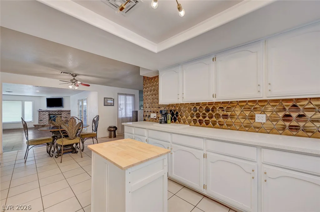 1906 Jasmine, Las Vegas, NV 89123