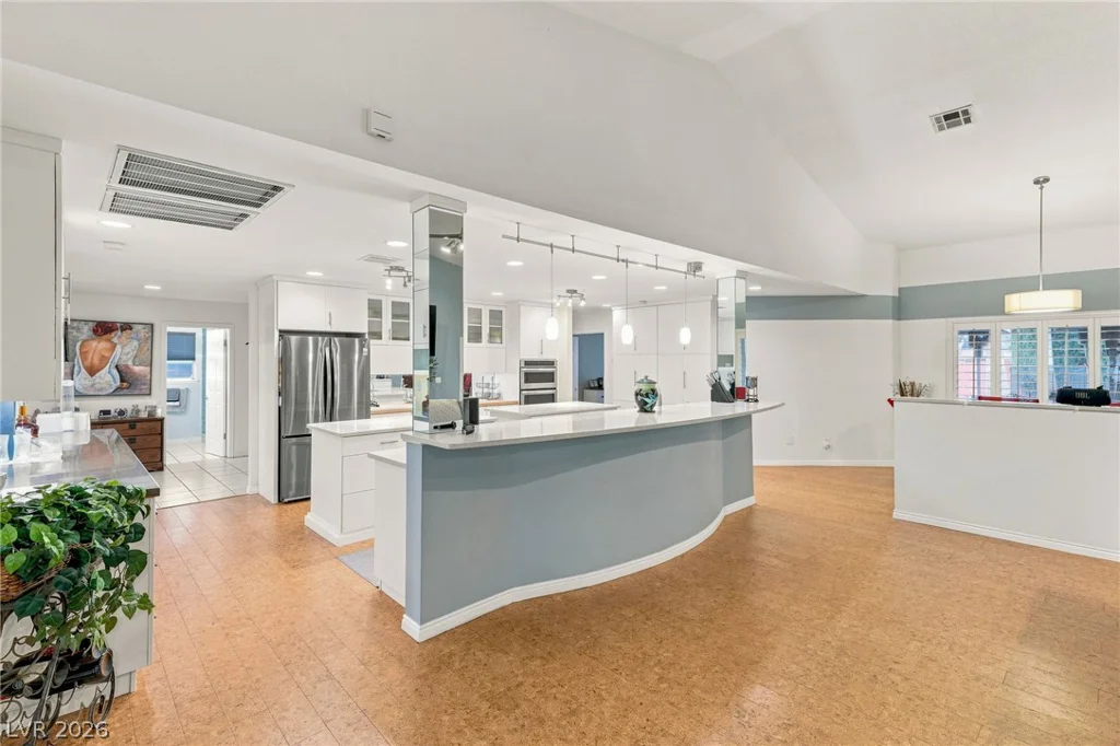 7275 Darby, Las Vegas, NV 89117