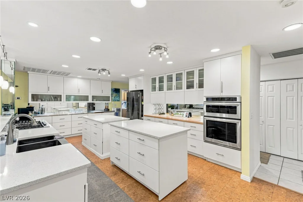 7275 Darby, Las Vegas, NV 89117