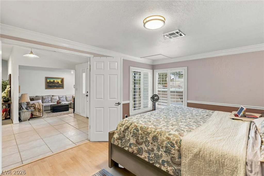 7275 Darby, Las Vegas, NV 89117