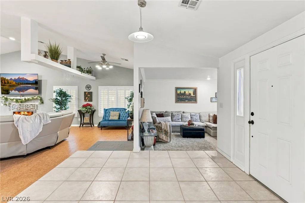 7275 Darby, Las Vegas, NV 89117