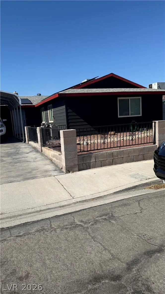 4672 Newton, Las Vegas, NV 89121