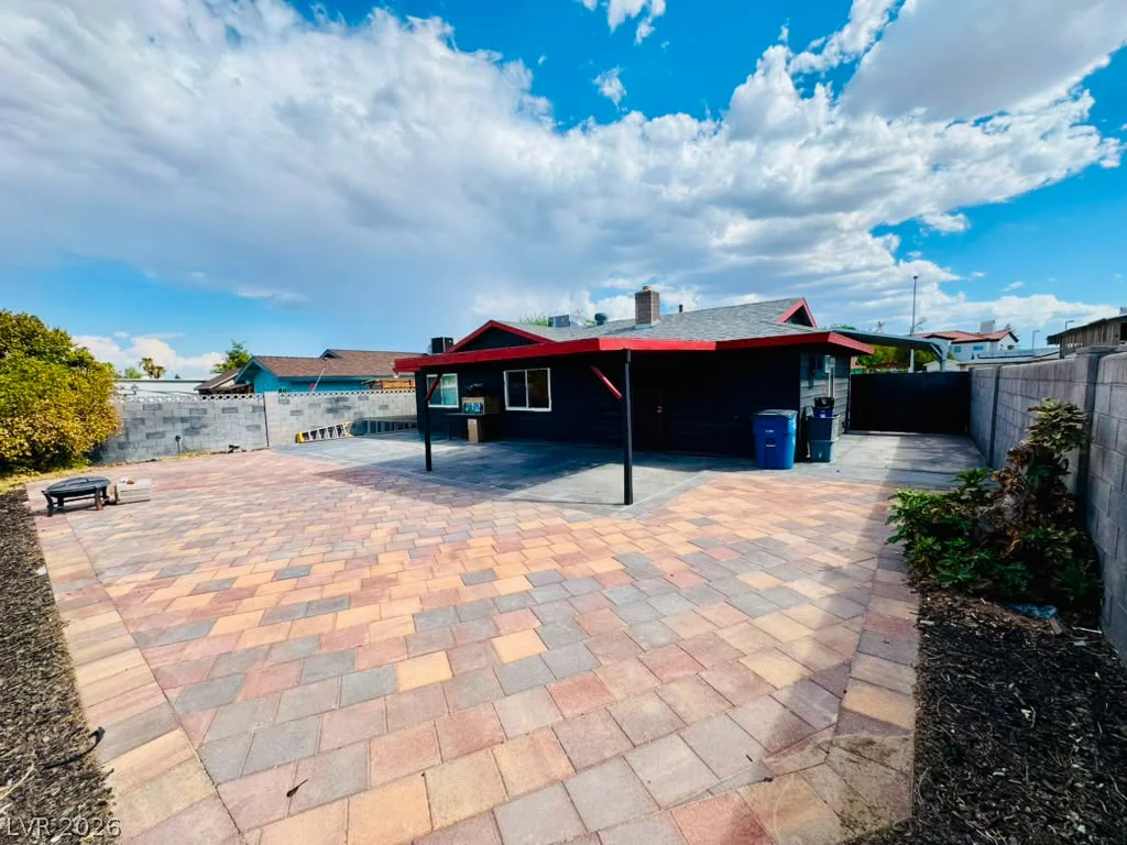 4672 Newton, Las Vegas, NV 89121