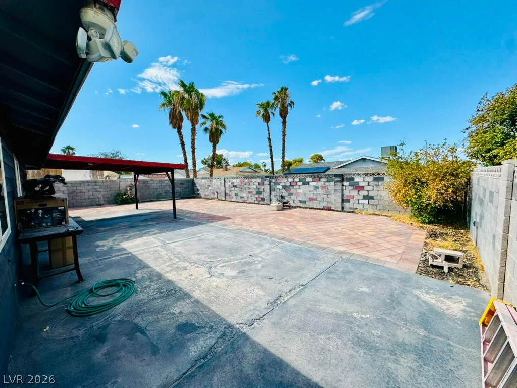 4672 Newton, Las Vegas, NV 89121
