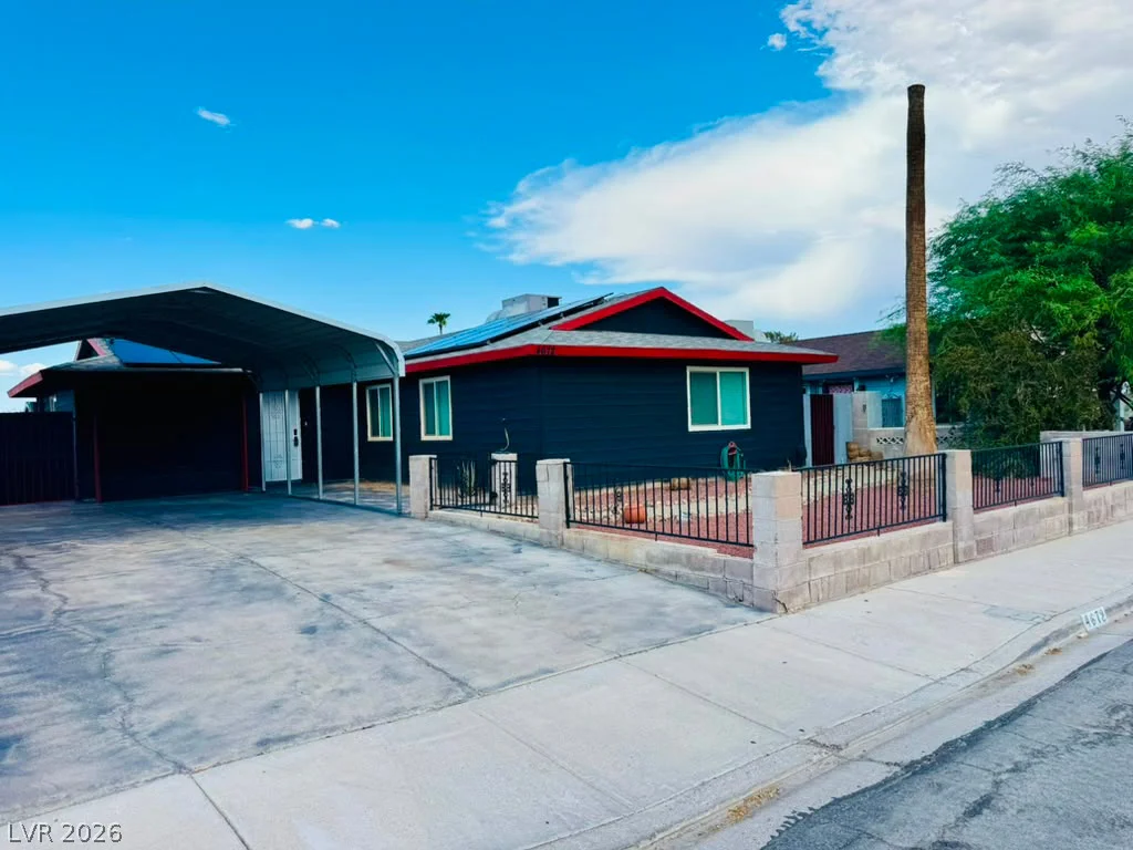 4672 Newton, Las Vegas, NV 89121