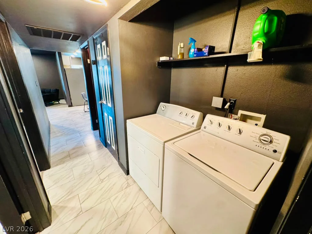 4672 Newton, Las Vegas, NV 89121
